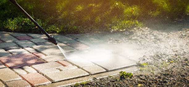 Best Pool Deck Cleaning  in Bothell, WA